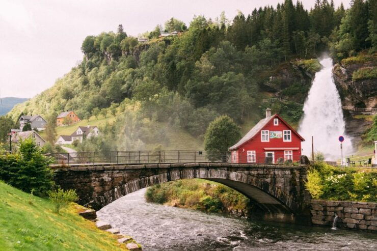 Day Trip to Hardangerfjord With Lunch at a Cider Farm Incl - Activity Duration and Itinerary Highlights
