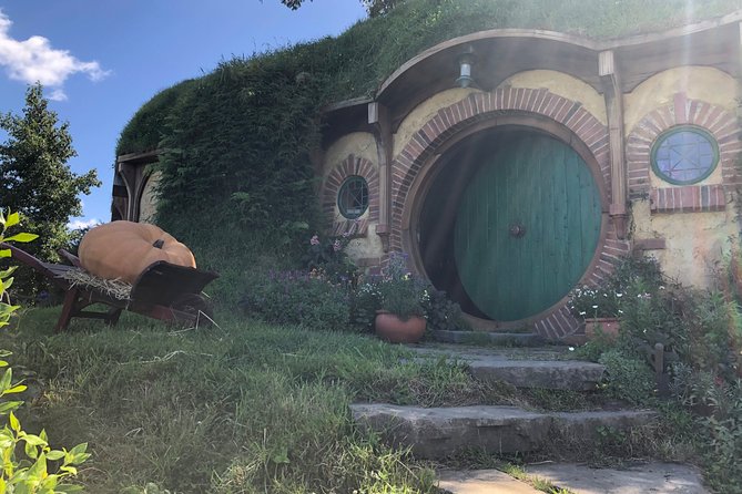 Day Trip to Hobbiton Movie Set From Auckland - Additional Information