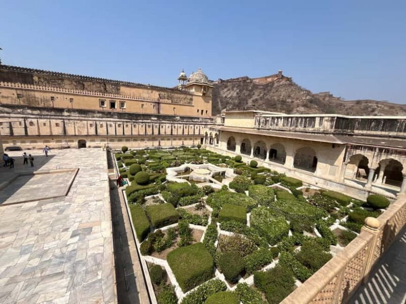 Day Trip to Jaipur from Delhi via Expressway - City Palace and Jantar Mantar: The Heart of Jaipur’s Heritage