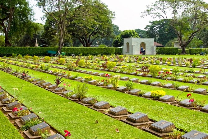 Day Trip to Kanchanaburi via Mae Klong Train Market - Indulging in a Delicious Thai Lunch and Local Delicacies
