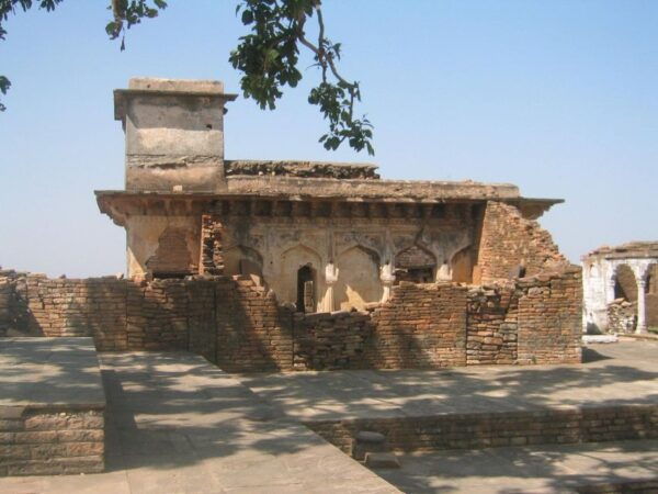 Day Trip to Mastani Mahal &Ajaigarh Fort Tour From Khajuraho - Frequently Asked Questions
