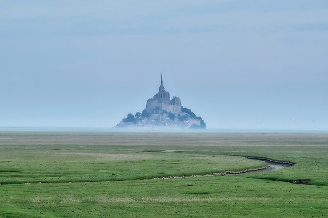 Day Trip to Mont-Saint-Michel From Paris - Shopping for Souvenirs
