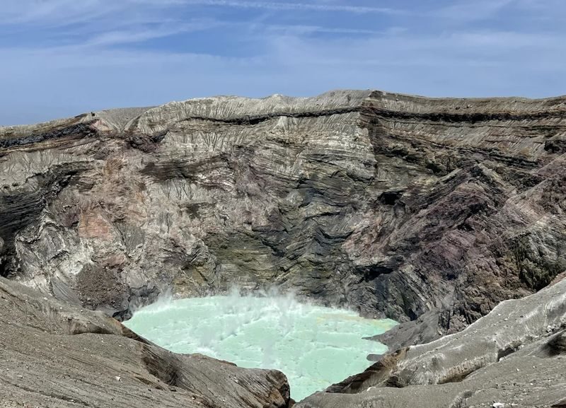 Day trip to Mount Aso and Kurokawa Onsen in Kumamoto Prefecture - Kusasenri’s open grassland