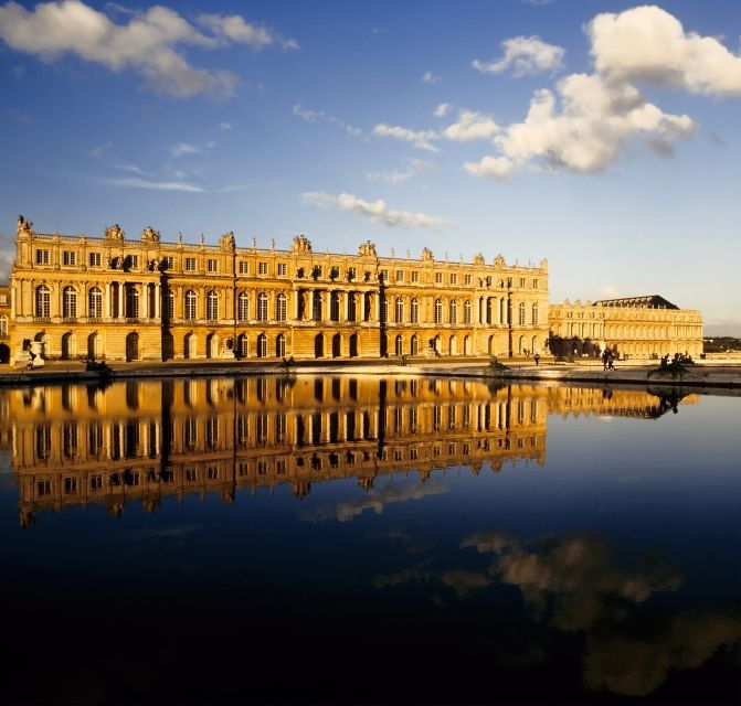Day Trip to Paris With Eiffel Tower and Lunch Cruise - Experiencing Paris