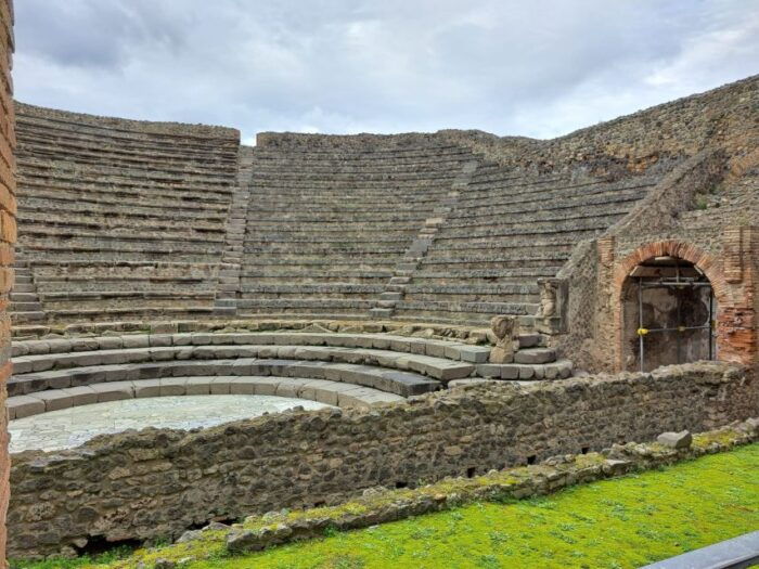 Day Trip to Pompeii & Vesuvius from Naples - Who Should Book This Tour?