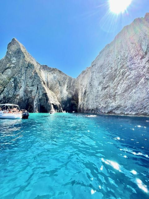 Day Trip to Pontine Islands With Lunch & Aperitif - Tour Details