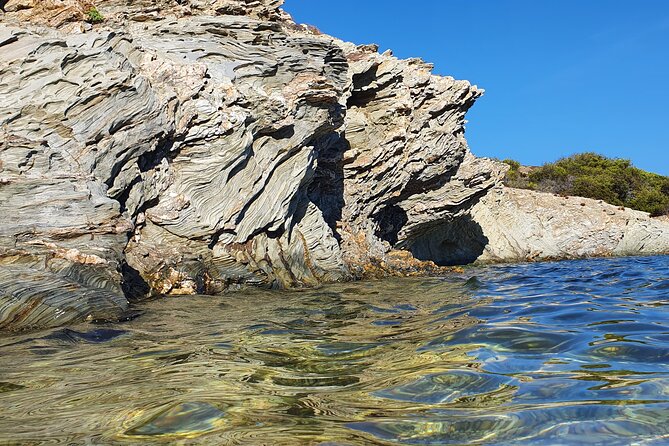 Day Trip to Porquerolles From Hyères - Minimum Traveler Requirement