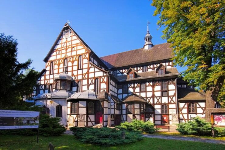 Day Trip to Rock City in Adrspach and Church of Peace - Itinerary Highlights