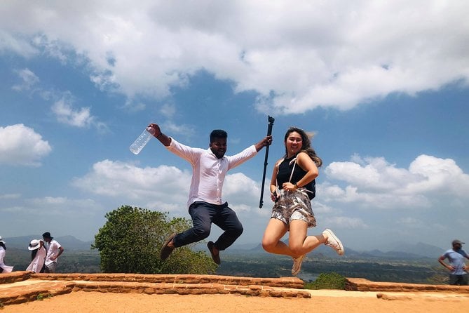 Day Trip to Sigiriya & Dambulla Temple With Free Sri Lankan Lunch - Booking and Cancellation Policy