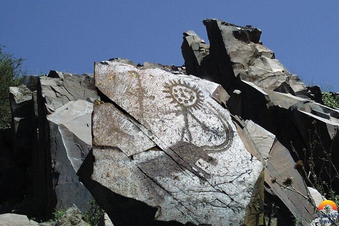 Day Trip to Tanbaly Petroglyphs - Operational Information