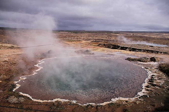 Day Trip to the Golden Circle and Blue Lagoon From Reykjavik - Negative Experience With the Guide