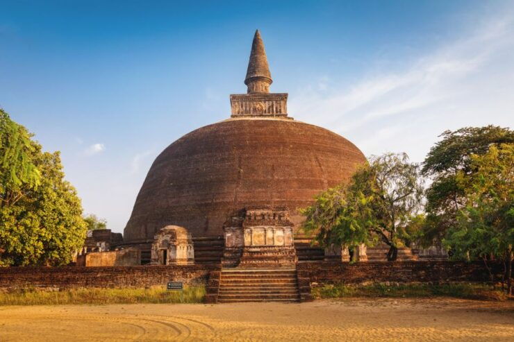 Day Trip to UNESCO City Anuradhapura From Dambulla - Experience Highlights