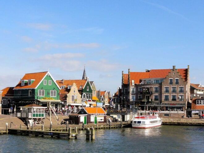 Day Trip to Zaanse Schans, Dutch Countryside and Cheesefarm - Live Tour Guide
