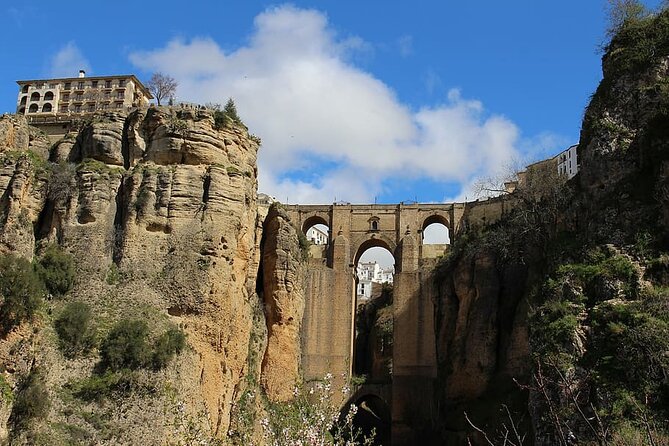Day Trip to Zahara, Setenil and Ronda From Seville - Tips for a Memorable Day Trip Experience