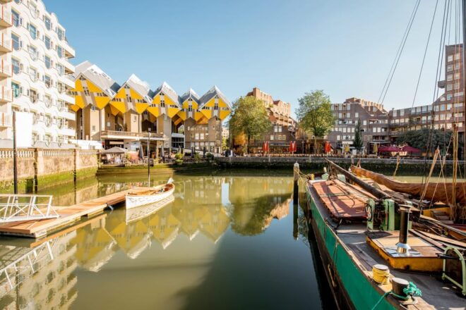 Day Trip With Turkish Guide: Rotterdam, Delft, & the Hague - Visiting The Hague