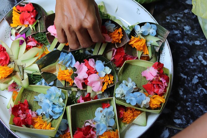 Day With a Balinese Family in a Village - Family Activities and Interactions