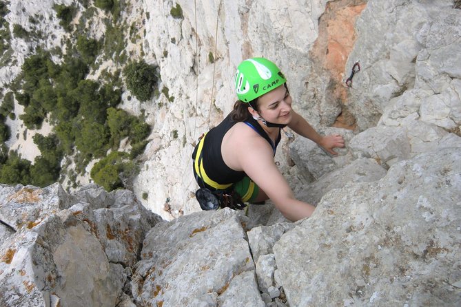 Daytime Multi-Pitch Climbing in the Calanques National Park - The Sum Up