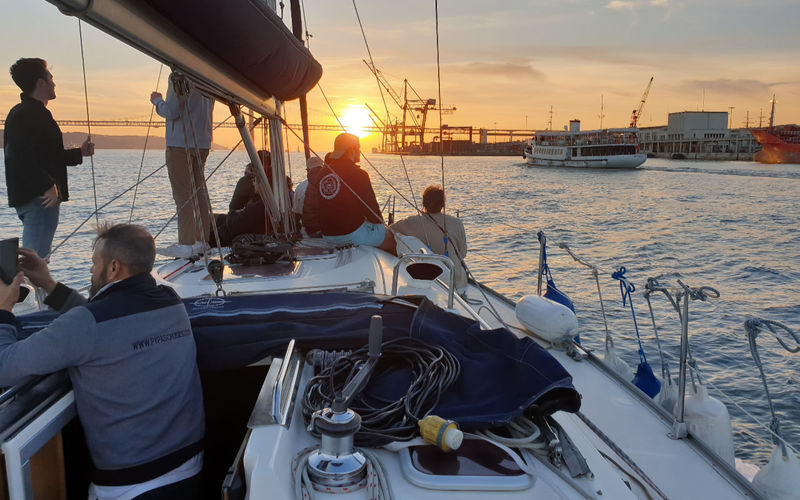 Daytime or sunset small group cruise tour in Lisbon - What the fare may be worth to you