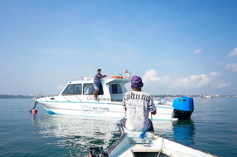 Daytrip Scuba Diving or Snorkeling to Nusa Penida - A boat ride to Lembongan and Penida