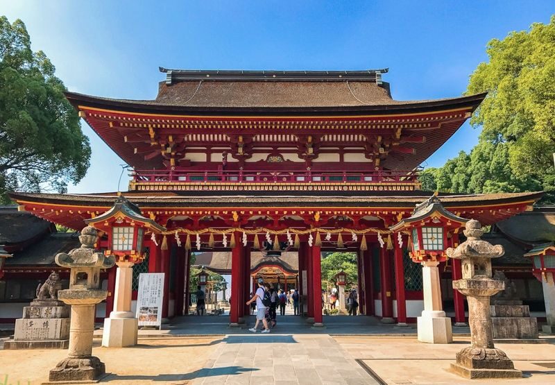 Dazaifu Tenmangu & Yufuin Old Town Full-Day Tour - Yufuin Old Town: a different kind of stop