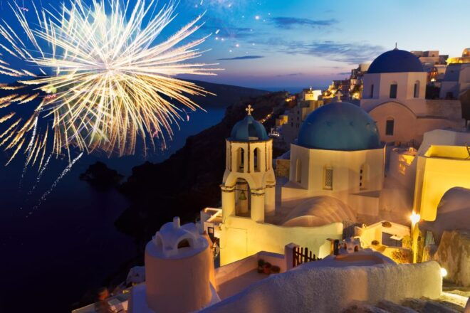 Dazzling Christmas Tour in Santorini - Checking Availability