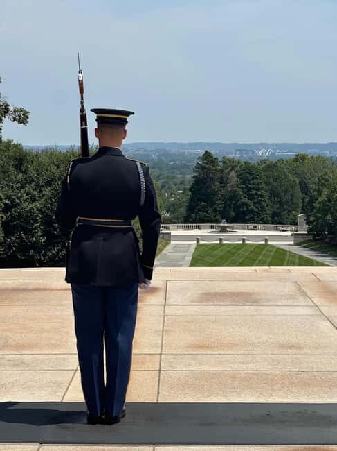 DC: Arlington Cemetery Walking Tour & Changing of the Guard - The Sum Up