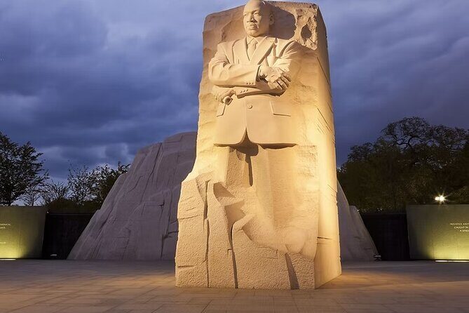 DC Monuments Small Group Guided Night Tour 3 Hours - Who Will Love This Tour?