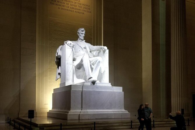 DC Smartphone Photo Safari at Night - Discovering Washington DC in a New Light