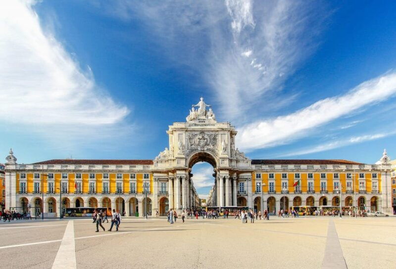 De Lisboa : to Sintra , Cabo da Roca and Cascais - What to Expect on This Full-Day Private Tour