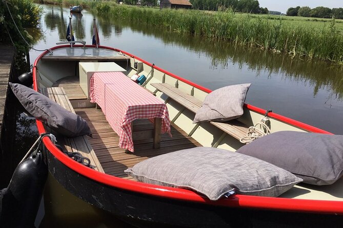 De Rijp Private Boat Tour With Drinks, Cheese and Snacks - Cheese