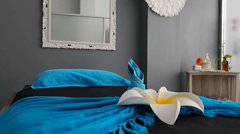 Deanna Spa & Cafe in Seminyak - Other treatments, from warm stones to hair styling