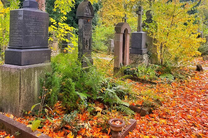 Death and Chocolate: Walking Tour of Munichs Old South Cemetery - Inclusions and Meeting Point