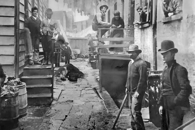 Death in New York Walking Tour - Traveler Photos