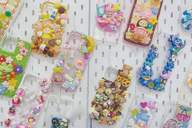 Decoden Experience in Singapore by Craftbeast Handmade - Charm choices, extra charges, and value