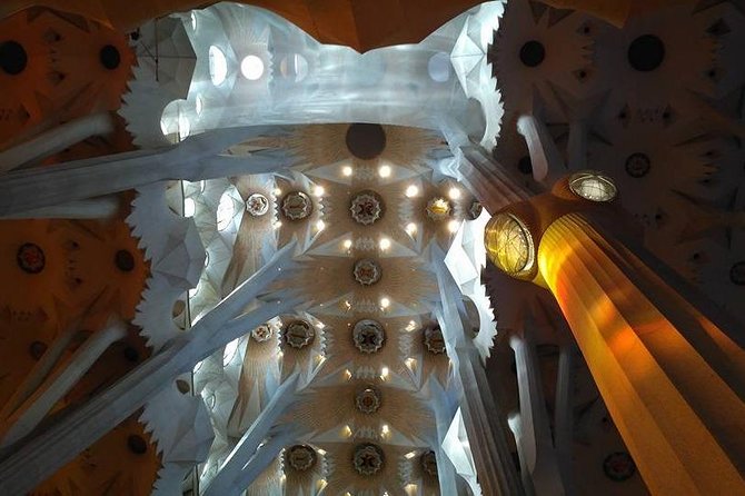 Decoding Gaudí on a Private Tour With Official Guide - Unveiling the Symbolism in Gaudís Designs