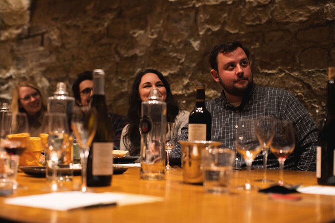 Degustación De Vinos Franceses Y Champán En París - Tips for Selecting and Purchasing French Wines in Paris