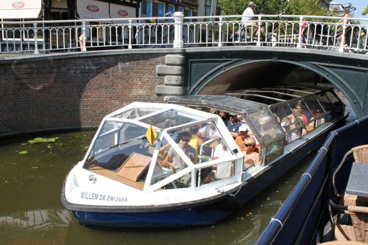 Delft: Canal Cruise With Guided Commentary - Experience the Charm of Delfts Canals