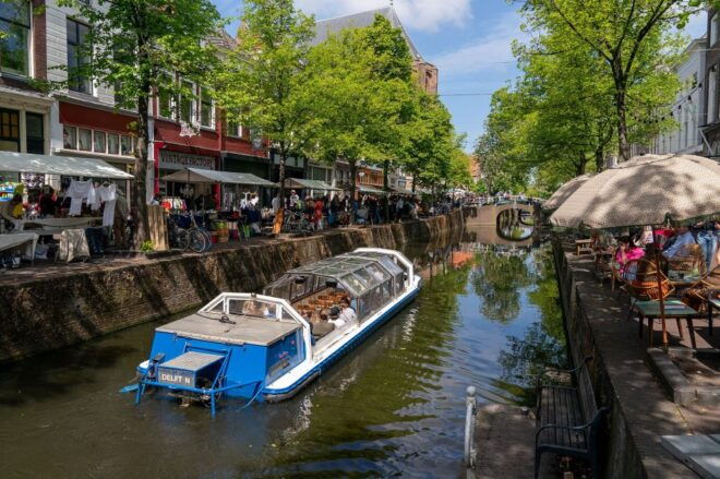 Delft: Canal Cruise With Guided Commentary - Inclusions in the Activity