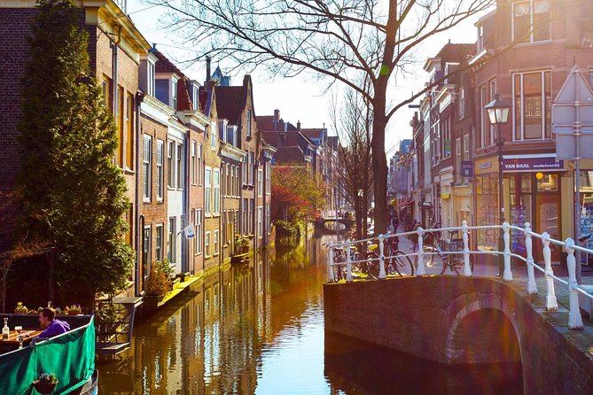 Delft City Trail: Interactive Smartphone Game  - The Hague - Overview and Features