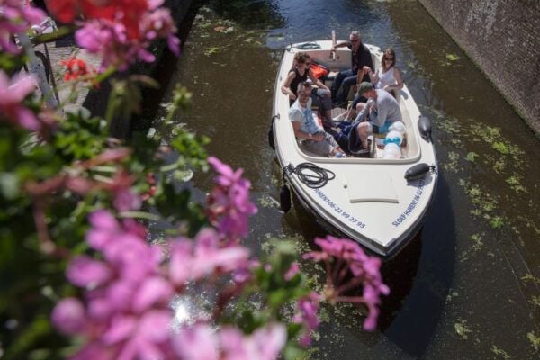Delft: Open Boat Canal Cruise With Skipper - The Sum Up