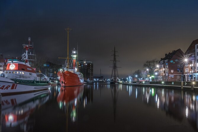 Delft Private Walking Tour With A Professional Guide - Professional Guides Expertise