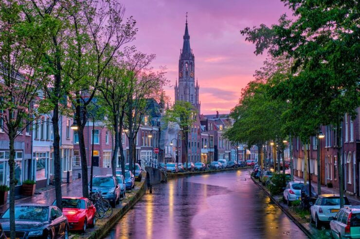 Delft: Self-Guided City Walking Tour With Audio Guide - Experience