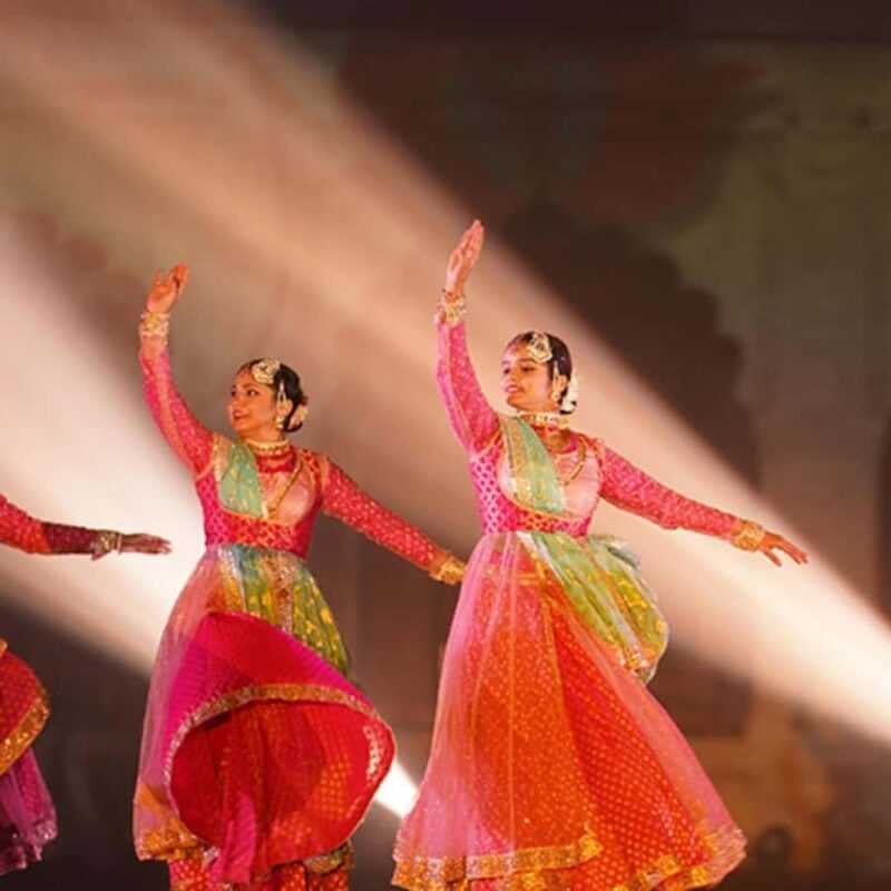 Delhi: 2-hour Red Fort Guided Evening Light & Sound Show - Itinerary Breakdown