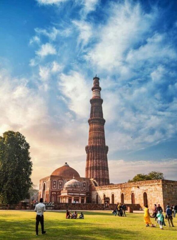 Delhi: 4 Hours Half Day Tour (Old Delhi or New Delhi) - What to Expect from a 4-Hour Tour in Delhi