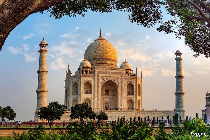 Delhi Agra Delhi Trip By Gatimaan Express Train. - Customer Reviews