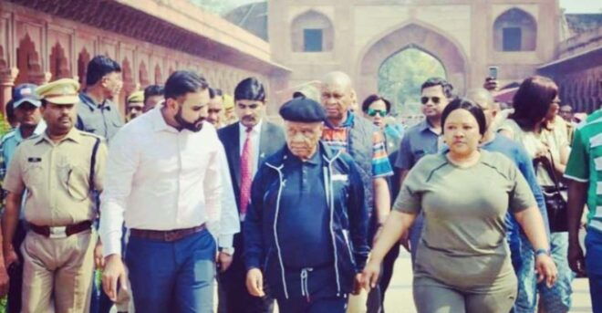 Delhi: Agra Fort and Taj Mahal Day Trip With Tickets & Lunch - Inclusions