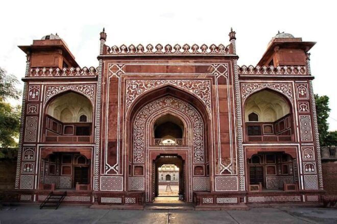 Delhi Agra Gwalior Orchha Khajurao Tour by Car - The Sum Up