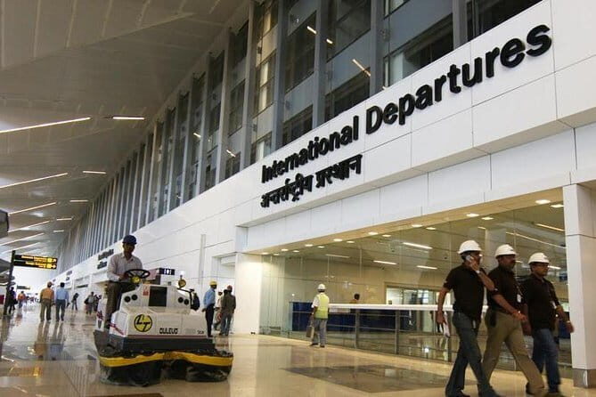 Delhi Airport: Private Transfer to/from New Delhi Hotel - Authentic Insights from Reviewers