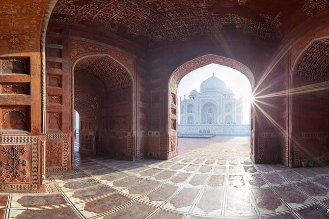 Delhi Airport to Agra Drop - An In-Depth Look at the Experience