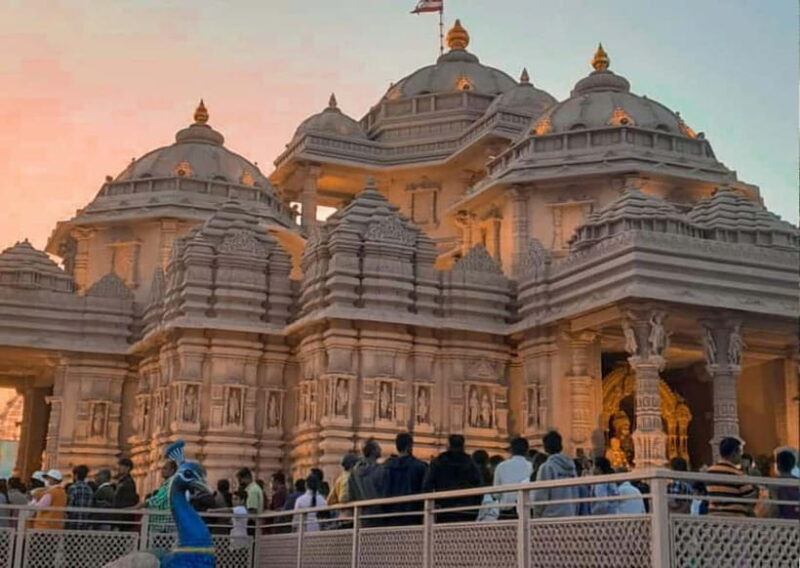 Delhi: Akshardham Temple Guided Walking Tour with a Local - Good To Know